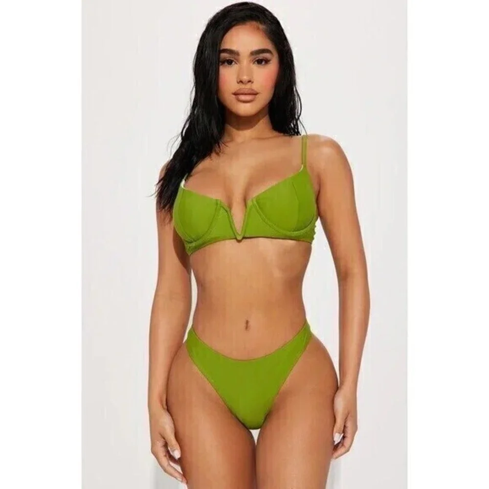 N/A green piece